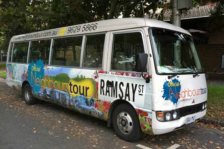 Bunyip Tours Mitubishi Rosa 0691AC